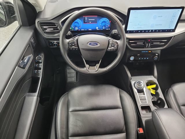 Certified 2025 Ford Escape Platinum AWD/4WD image 13
