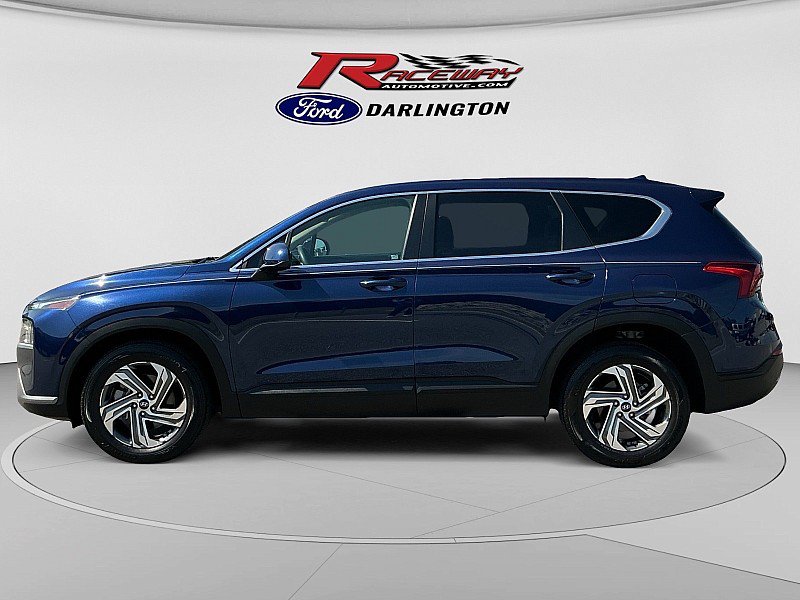Used 2023 Hyundai Santa Fe SE FWD image 2