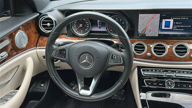 Used 2017 Mercedes-Benz E 300 4MATIC image 23