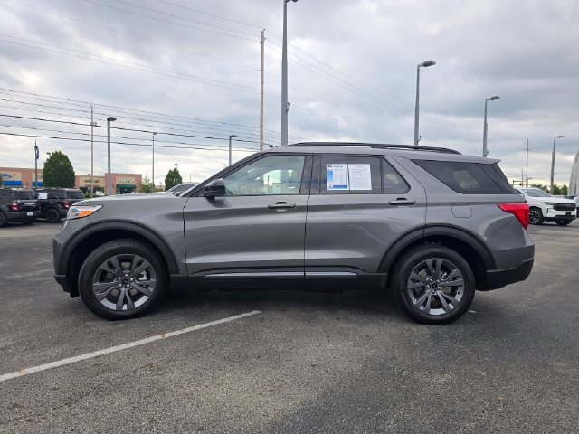 Certified 2023 Ford Explorer XLT w/ Equipment Group 202A AWD/4WD image 17