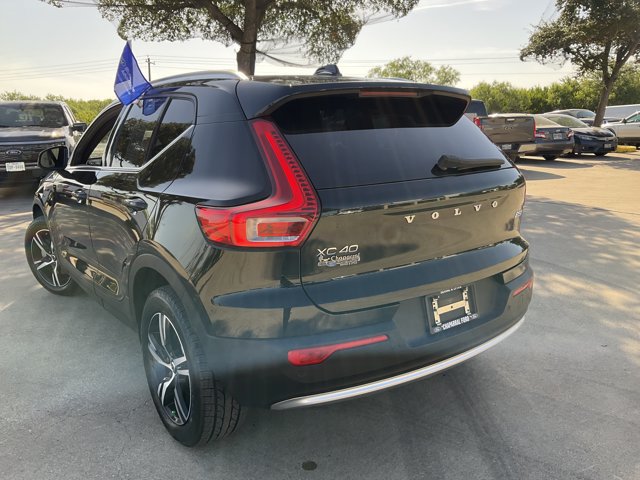 Used 2024 Volvo XC40 B5 Core AWD/4WD image 14