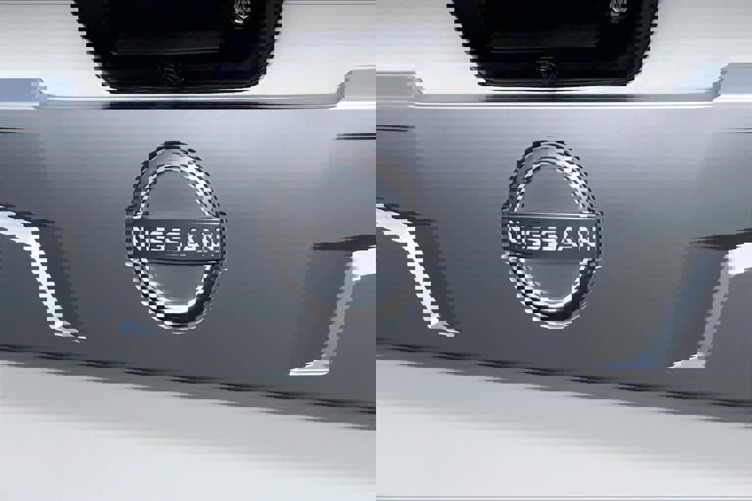 Used 2023 Nissan Titan Platinum Reserve w/ Moonroof Package image 28