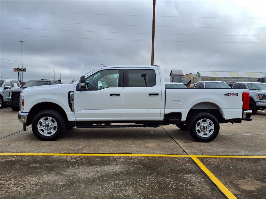 Certified 2025 Ford F250 XLT image 3