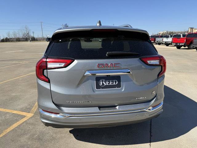 Used 2024 GMC Terrain Denali image 8