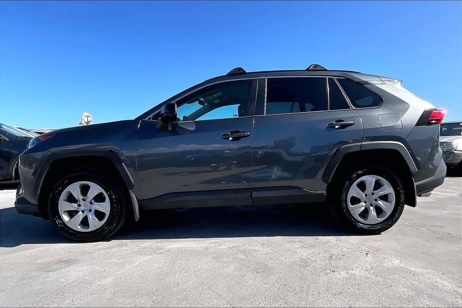 Used 2020 Toyota RAV4 LE w/ Carpet Mat Package FWD image 3