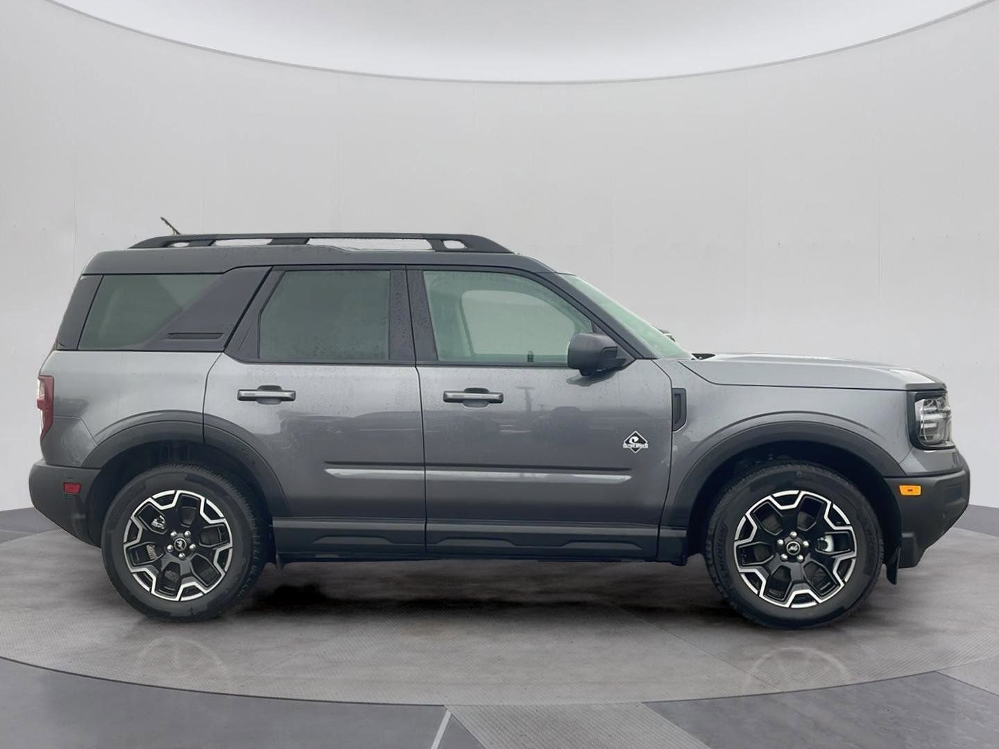 Certified 2025 Ford Bronco Sport Outer Banks w/ Outer Banks Tech Package+ AWD/4WD image 7
