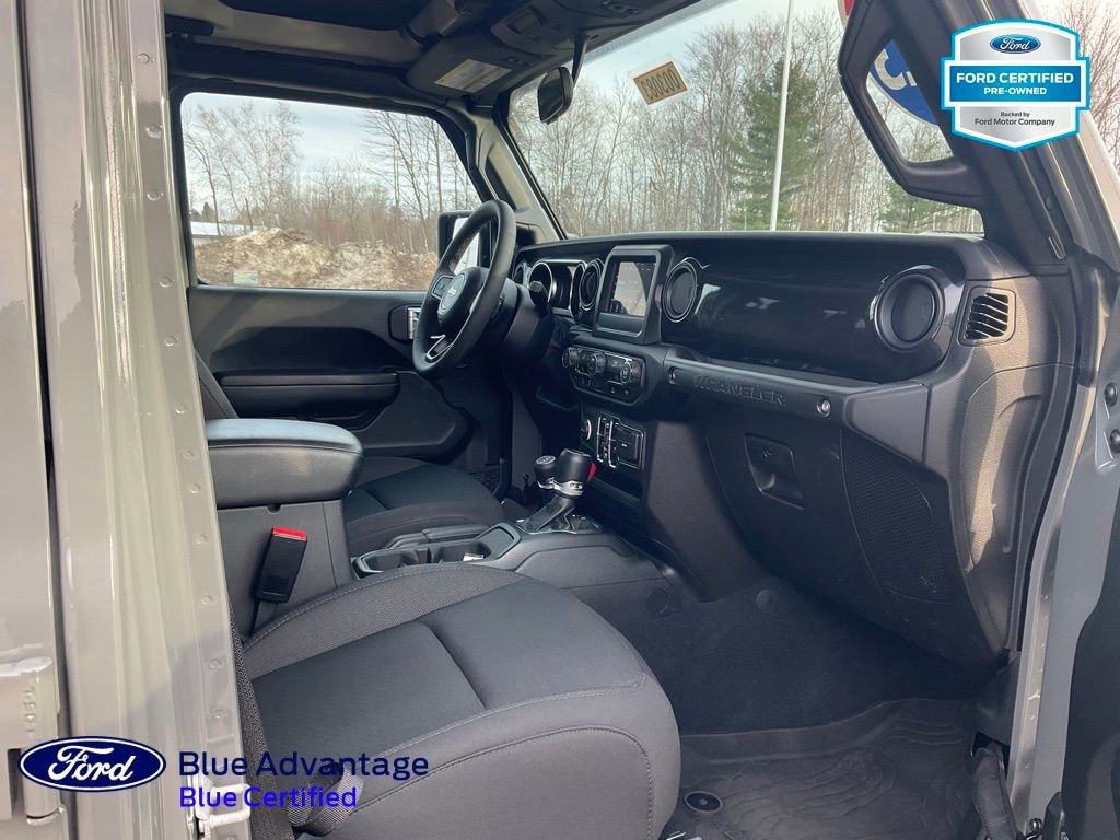 Used 2023 Jeep Wrangler Sport image 25