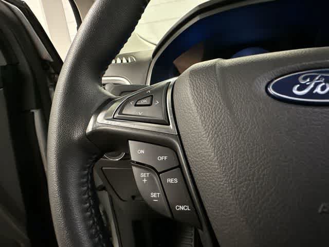 Certified 2024 Ford Edge SEL w/ Convenience Package AWD/4WD image 8