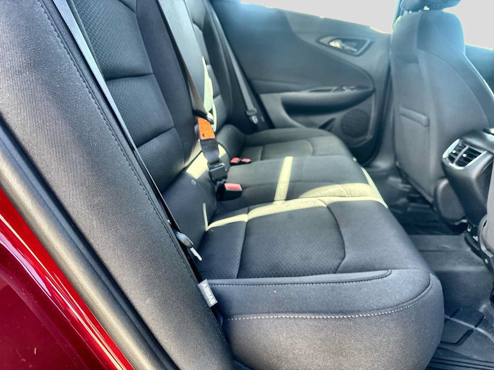 Used 2018 Chevrolet Malibu LT FWD image 19