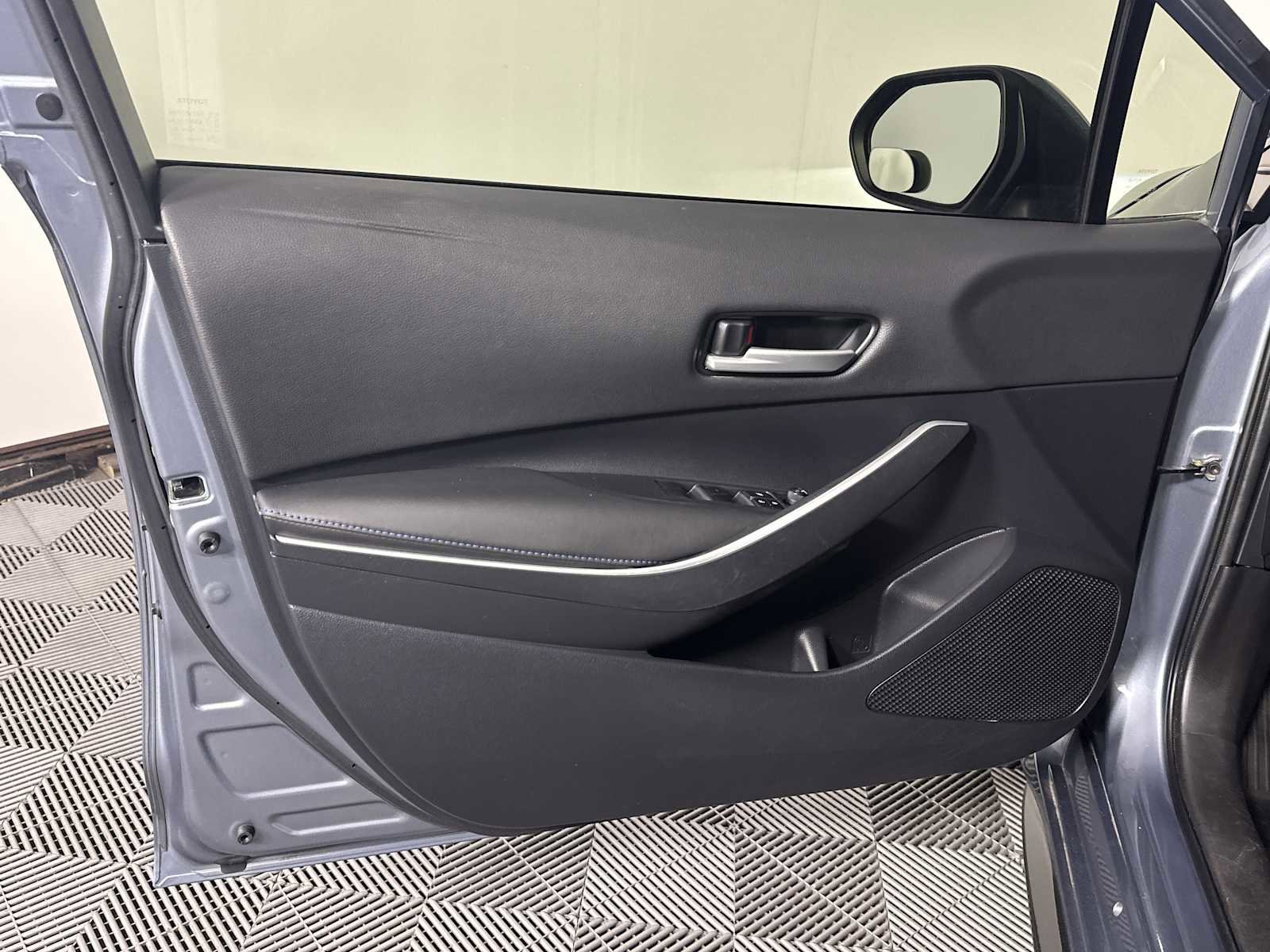 Used 2021 Toyota Corolla SE FWD image 9
