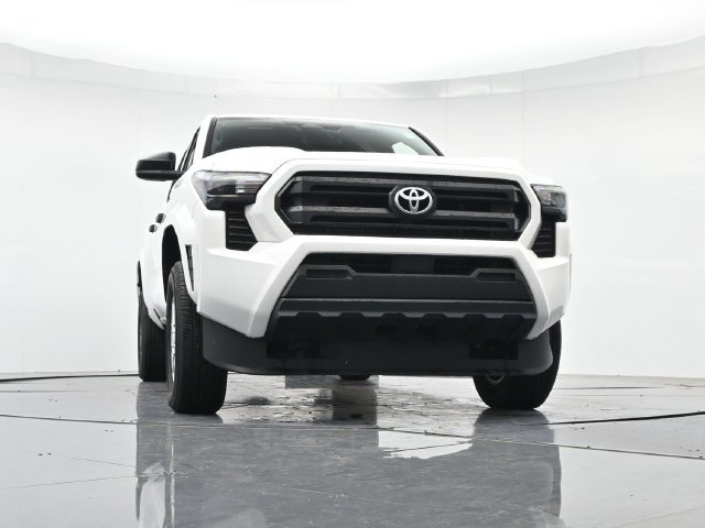 Used 2024 Toyota Tacoma SR AWD/4WD image 35