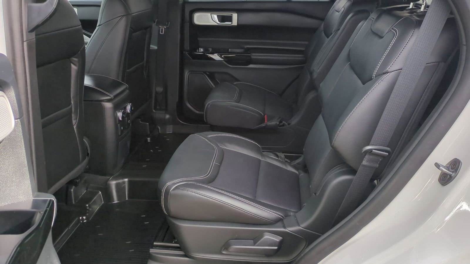 Certified 2023 Ford Explorer ST w/ Equipment Group 401A image 20