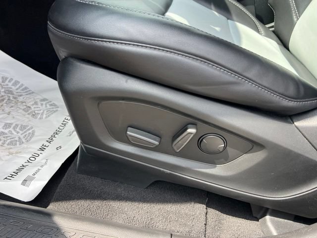 Certified 2023 Ford Explorer XLT w/ Equipment Group 202A AWD/4WD image 19