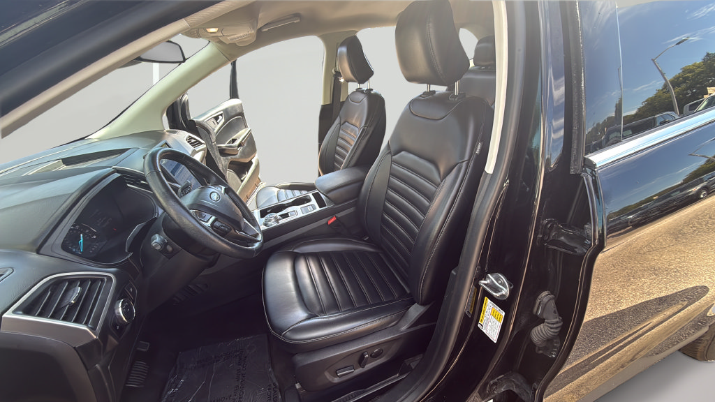 Certified 2024 Ford Edge SEL AWD/4WD image 32