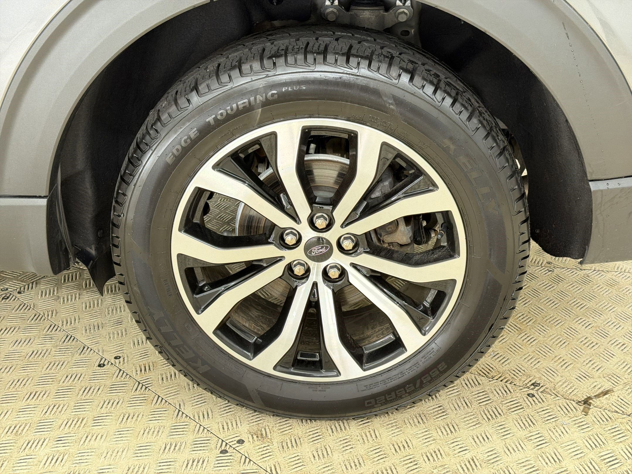 Certified 2023 Ford Explorer ST-Line AWD/4WD image 11