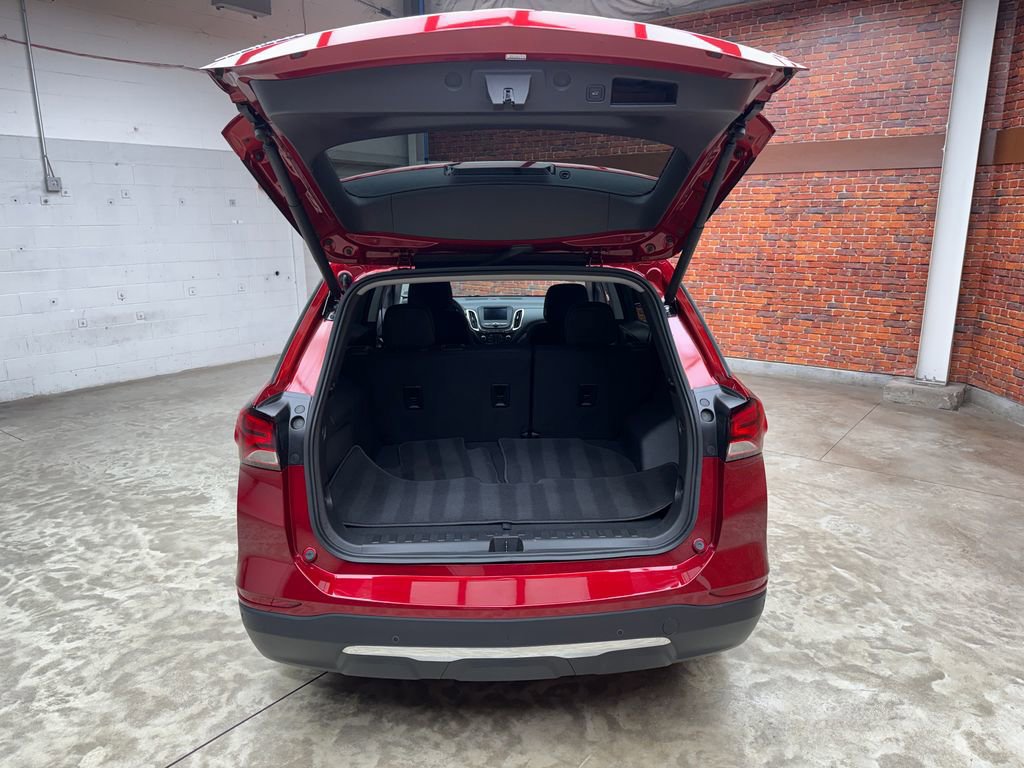 Used 2023 Chevrolet Equinox LT FWD image 25