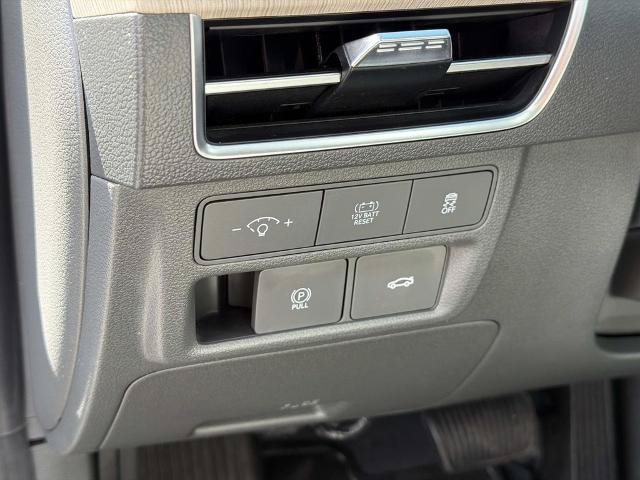 Used 2025 Hyundai Sonata SEL FWD image 24