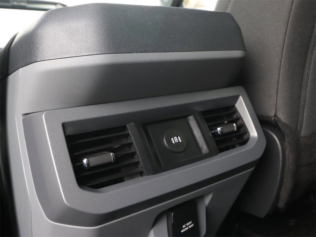 Certified 2025 Ford F250 XLT w/ Black Appearance Package image 13