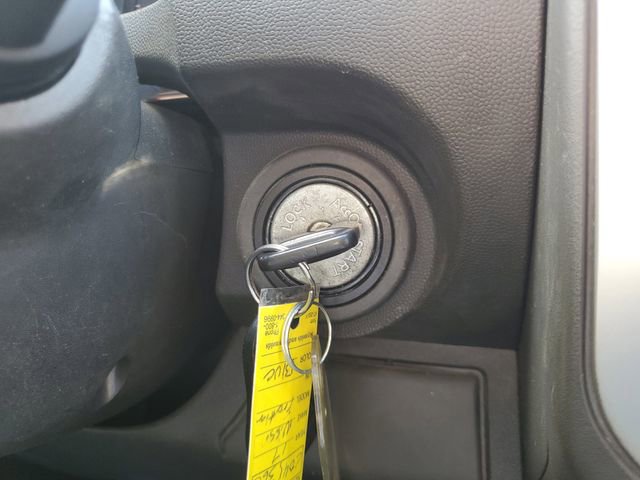 Used 2017 Nissan Frontier SV image 26