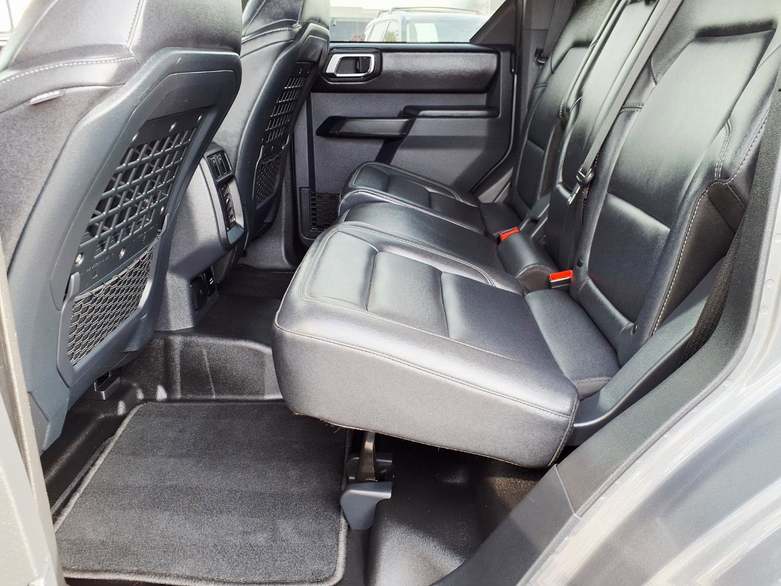 Certified 2025 Ford Bronco Badlands image 17