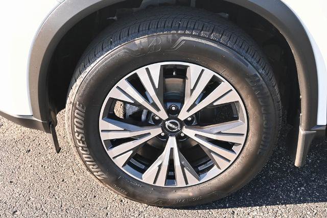 Used 2023 Nissan Rogue SV image 13