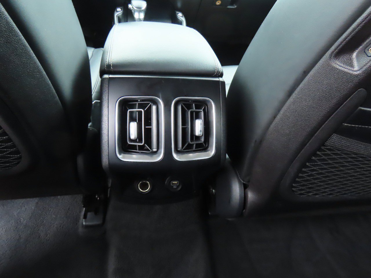 Used 2021 Kia Sorento S image 21