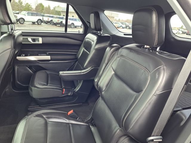 Certified 2022 Ford Explorer XLT w/ Equipment Group 202A image 24