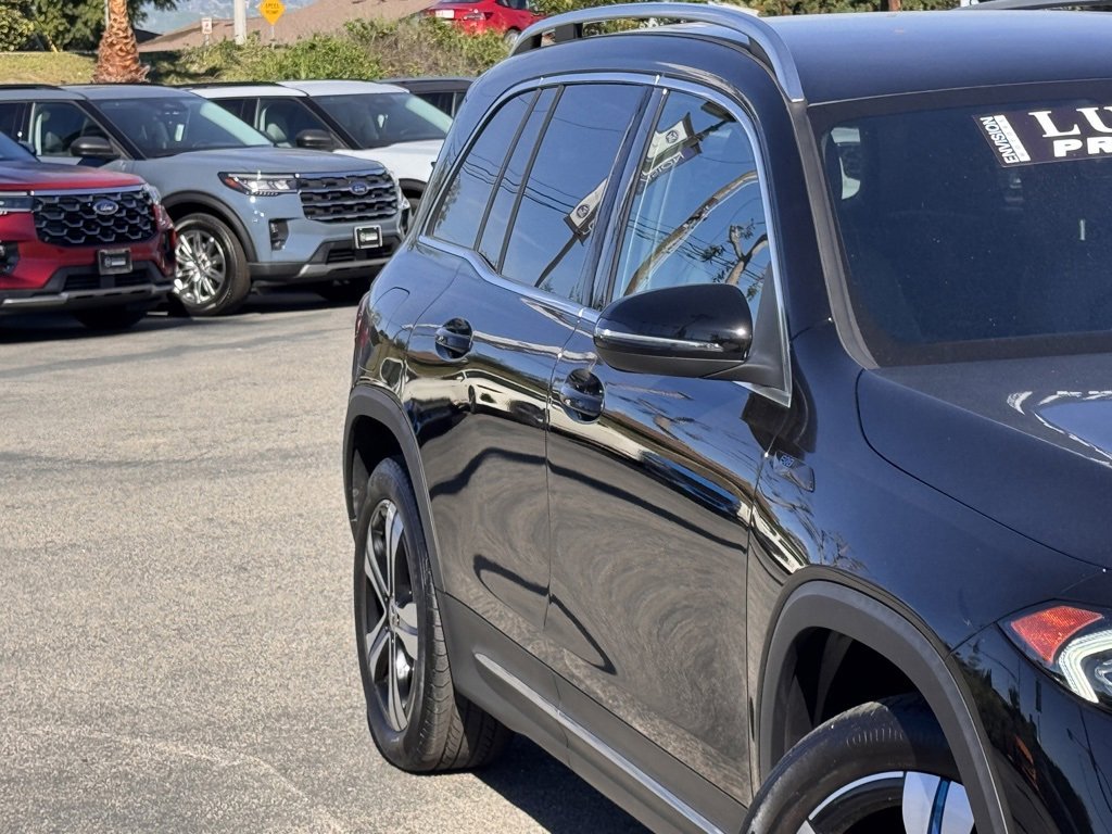 Used 2023 Mercedes-Benz EQB 300 300 image 5