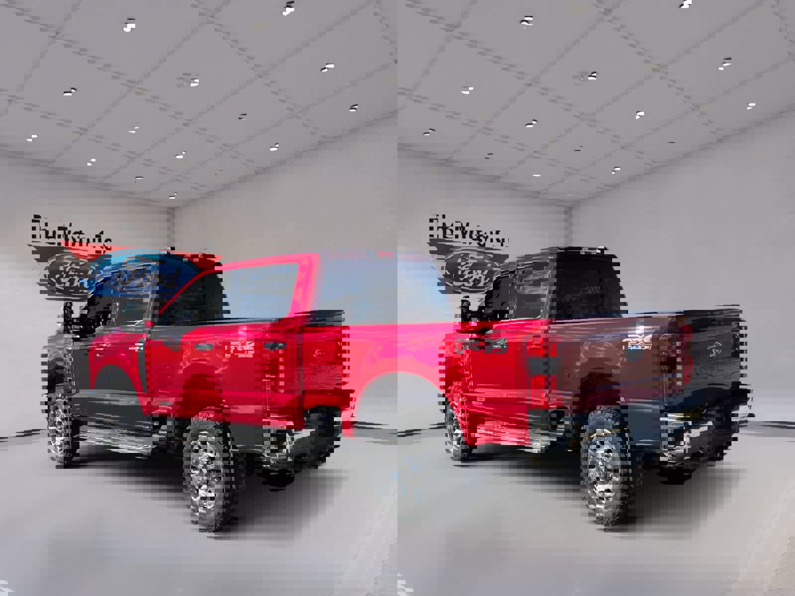 Certified 2023 Ford F250 Lariat w/ Chrome Package image 3