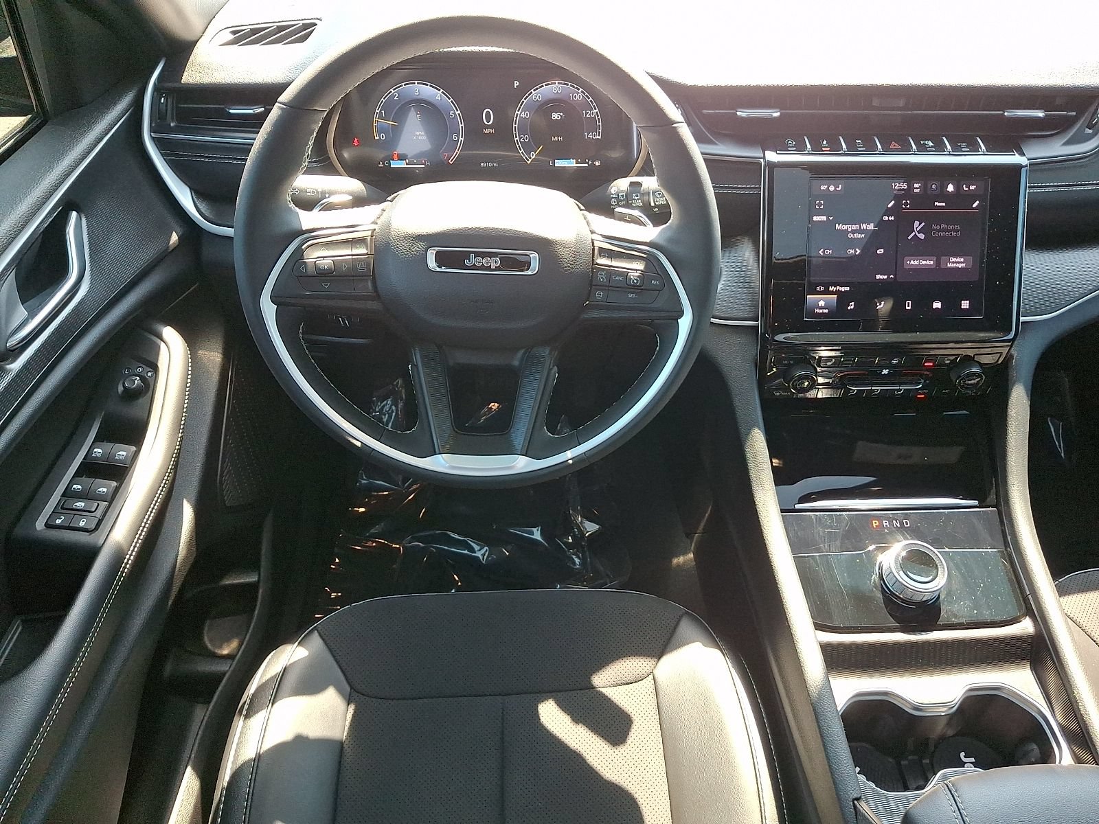 Used 2024 Jeep Grand Cherokee Altitude AWD/4WD image 12