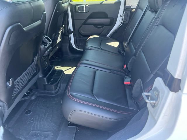 Used 2025 Jeep Wrangler Unlimited Rubicon w/ Safety Group AWD/4WD image 21