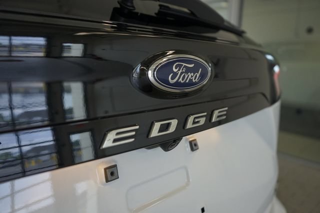 Certified 2022 Ford Edge SEL w/ Convenience Package AWD/4WD image 13