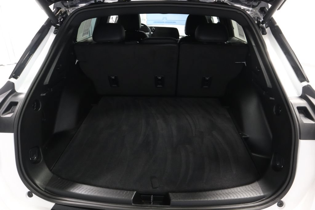 Used 2024 Chevrolet Equinox EV RS FWD image 18