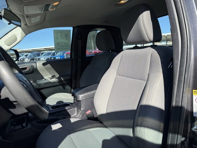 Used 2017 Toyota Tacoma SR image 11