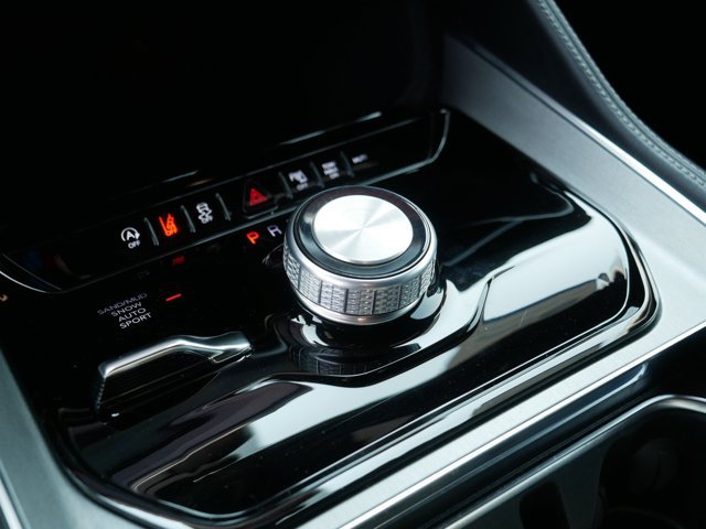 Used 2024 Jeep Wagoneer Series II AWD/4WD image 28