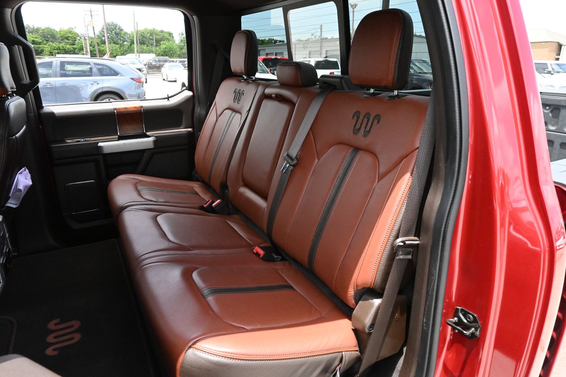 Certified 2021 Ford F250 King Ranch w/ King Ranch Ultimate Package AWD/4WD image 17
