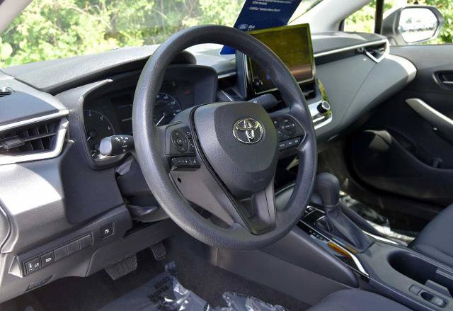 Used 2023 Toyota Corolla LE FWD image 14