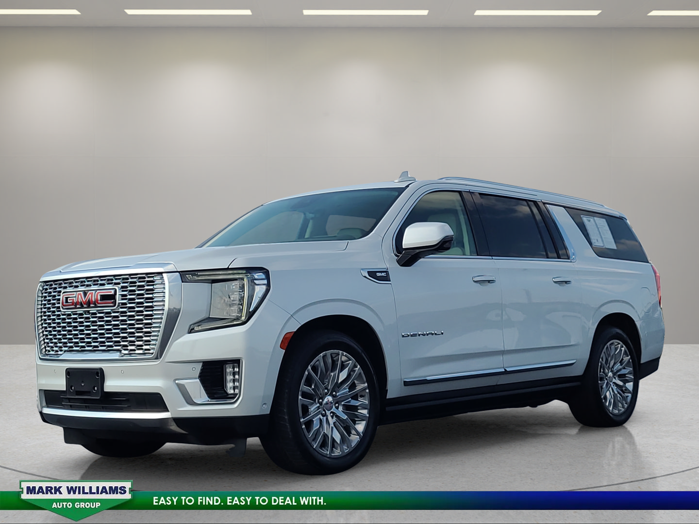 Used 2024 GMC Yukon XL Denali w/ Denali Reserve Package AWD/4WD image 8