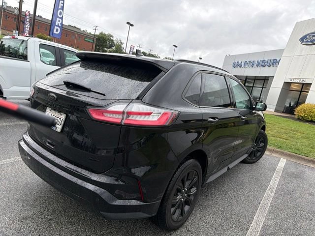 Certified 2023 Ford Edge SE w/ Black Appearance Package AWD/4WD image 12