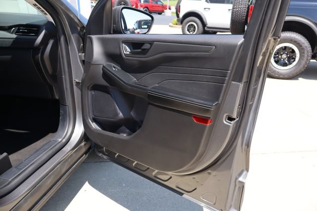 Certified 2024 Ford Escape Active AWD/4WD image 36