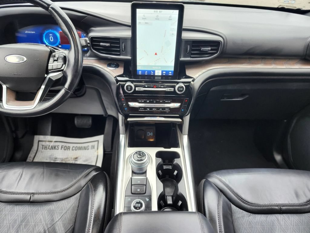 Certified 2022 Ford Explorer Platinum w/ Equipment Group 601A AWD/4WD image 14