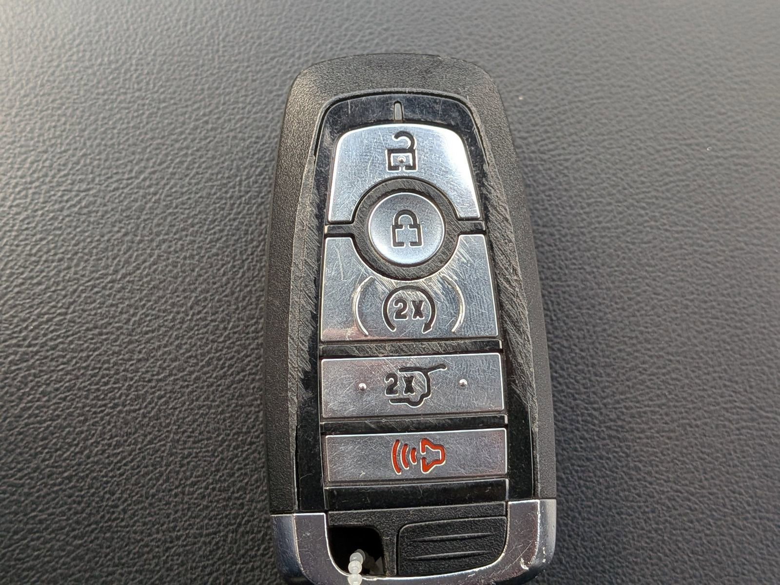 Certified 2024 Ford Explorer ST-Line w/ Class IV Trailer Tow Package image 33