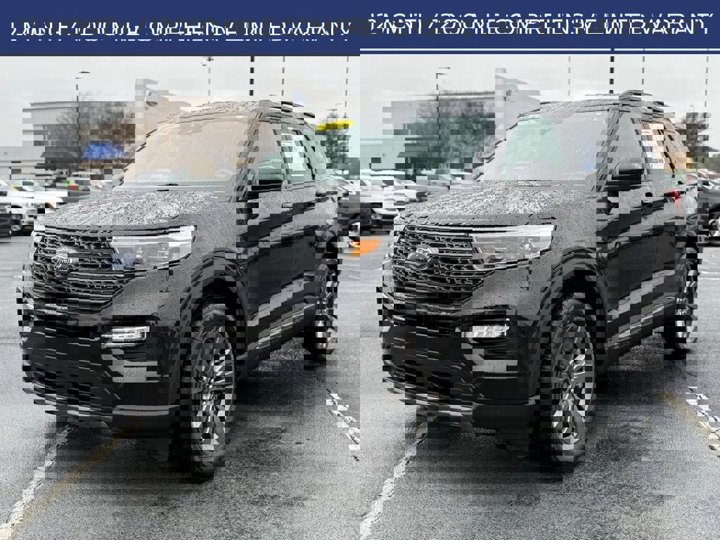 Certified 2022 Ford Explorer XLT w/ Equipment Group 202A image 5
