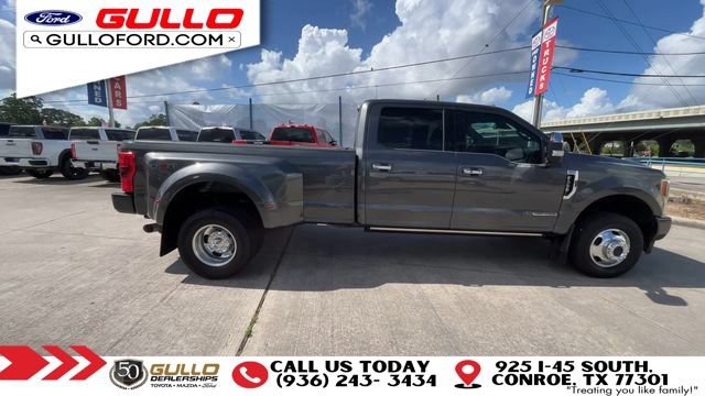 Certified 2017 Ford F350 Platinum w/ Platinum Ultimate Package AWD/4WD image 9