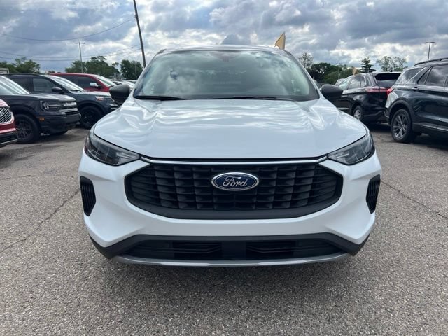 Certified 2023 Ford Escape Active AWD/4WD image 2