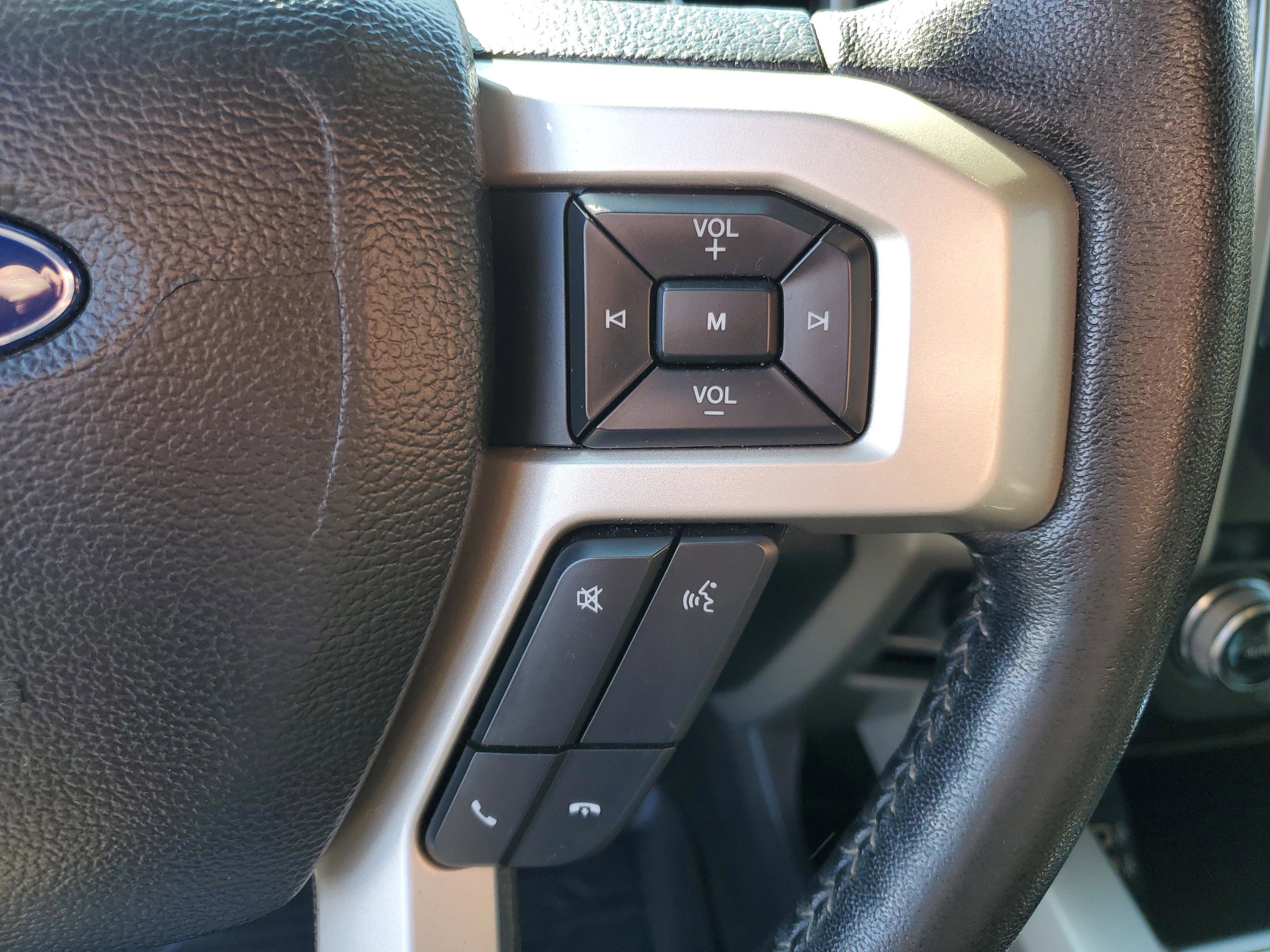 Certified 2019 Ford F150 Lariat w/ Equipment Group 502A Luxury image 27