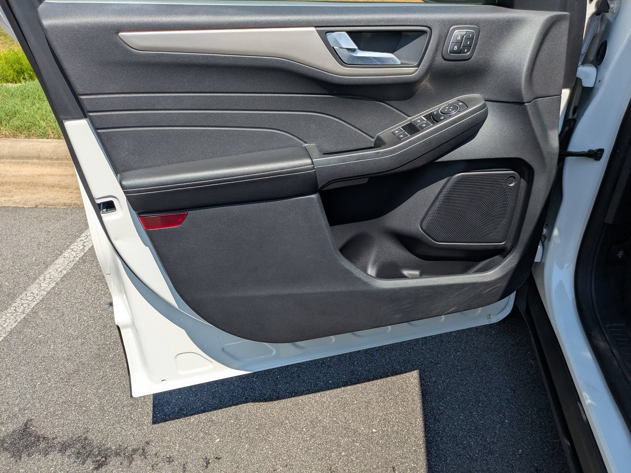 Certified 2022 Ford Escape SEL w/ Technology Package FWD image 10