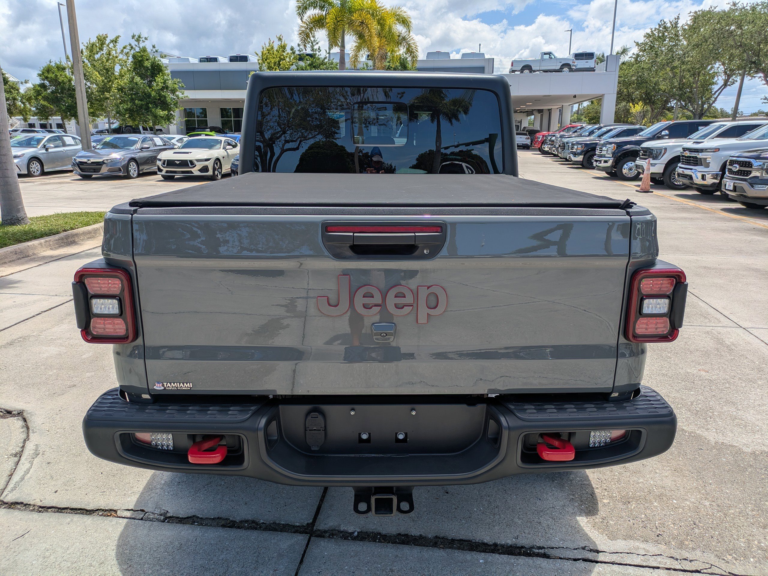 Used 2023 Jeep Gladiator Rubicon w/ LED Lighting Group AWD/4WD image 5