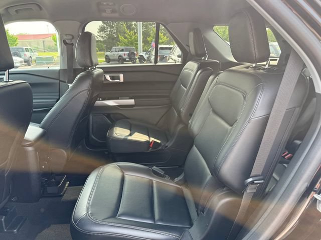Certified 2024 Ford Explorer XLT w/ Equipment Group 202A AWD/4WD image 10