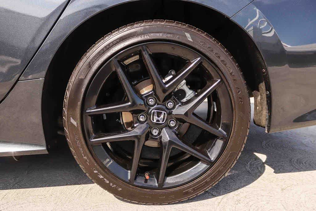 Used 2025 Honda Civic Sport image 10